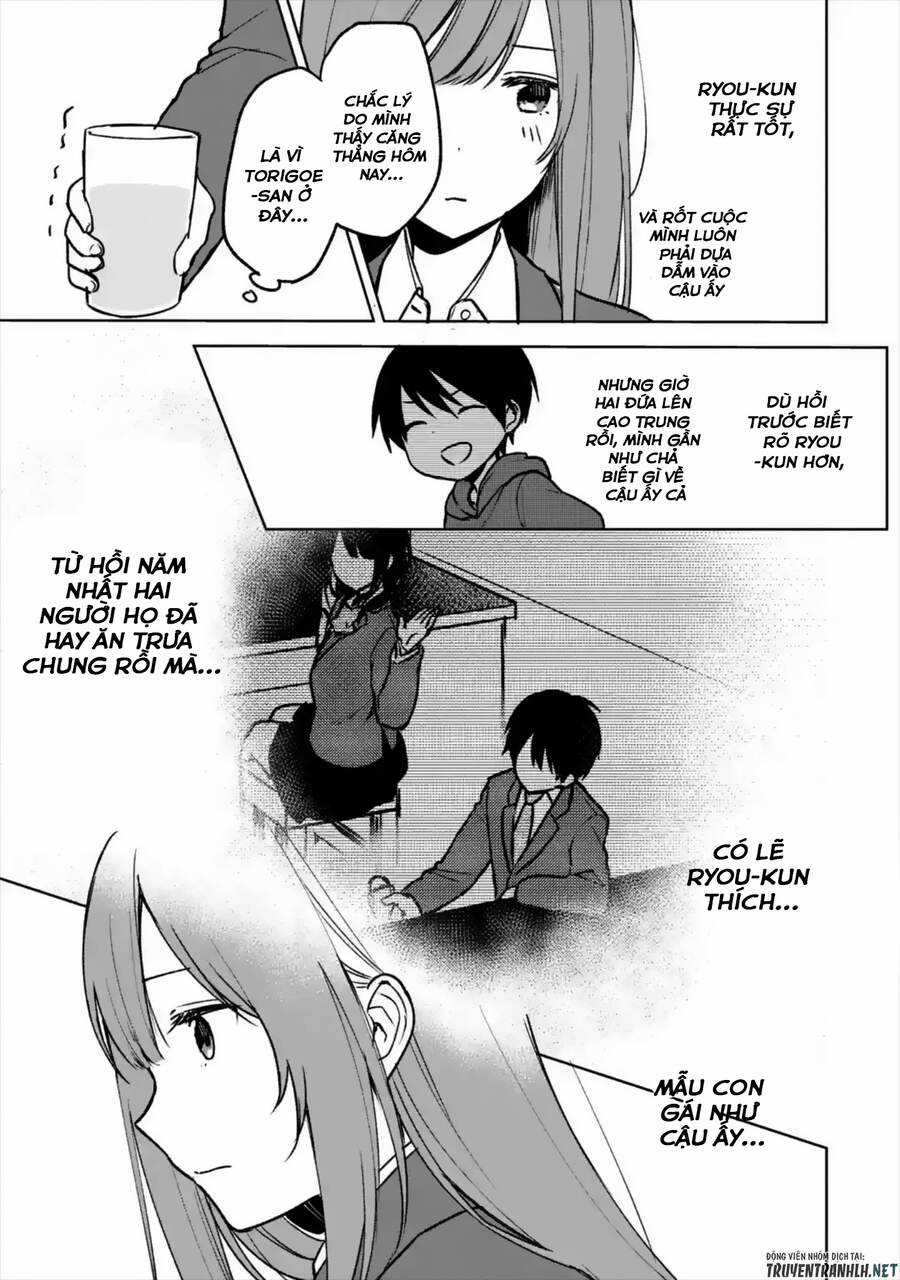 Chikan Saresou Ni Natteiru S-Kyuu Bishoujo Wo Tasuketara Tonari No Seki No Osananajimi Datta Chapter 18 trang 10
