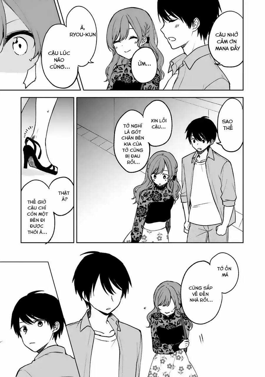 Chikan Saresou Ni Natteiru S-Kyuu Bishoujo Wo Tasuketara Tonari No Seki No Osananajimi Datta Chapter 22 trang 13