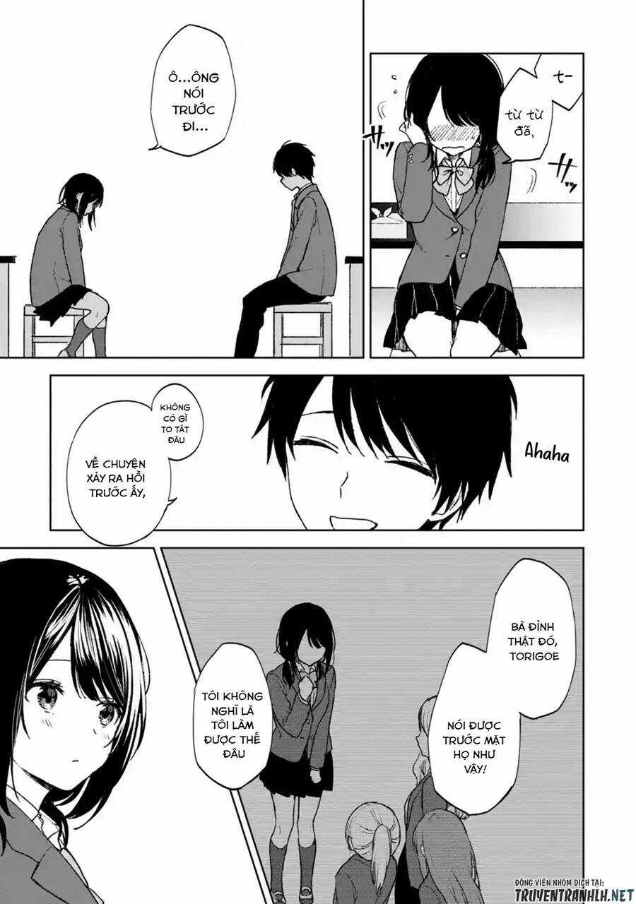 Chikan Saresou Ni Natteiru S-Kyuu Bishoujo Wo Tasuketara Tonari No Seki No Osananajimi Datta Chapter 23 trang 11