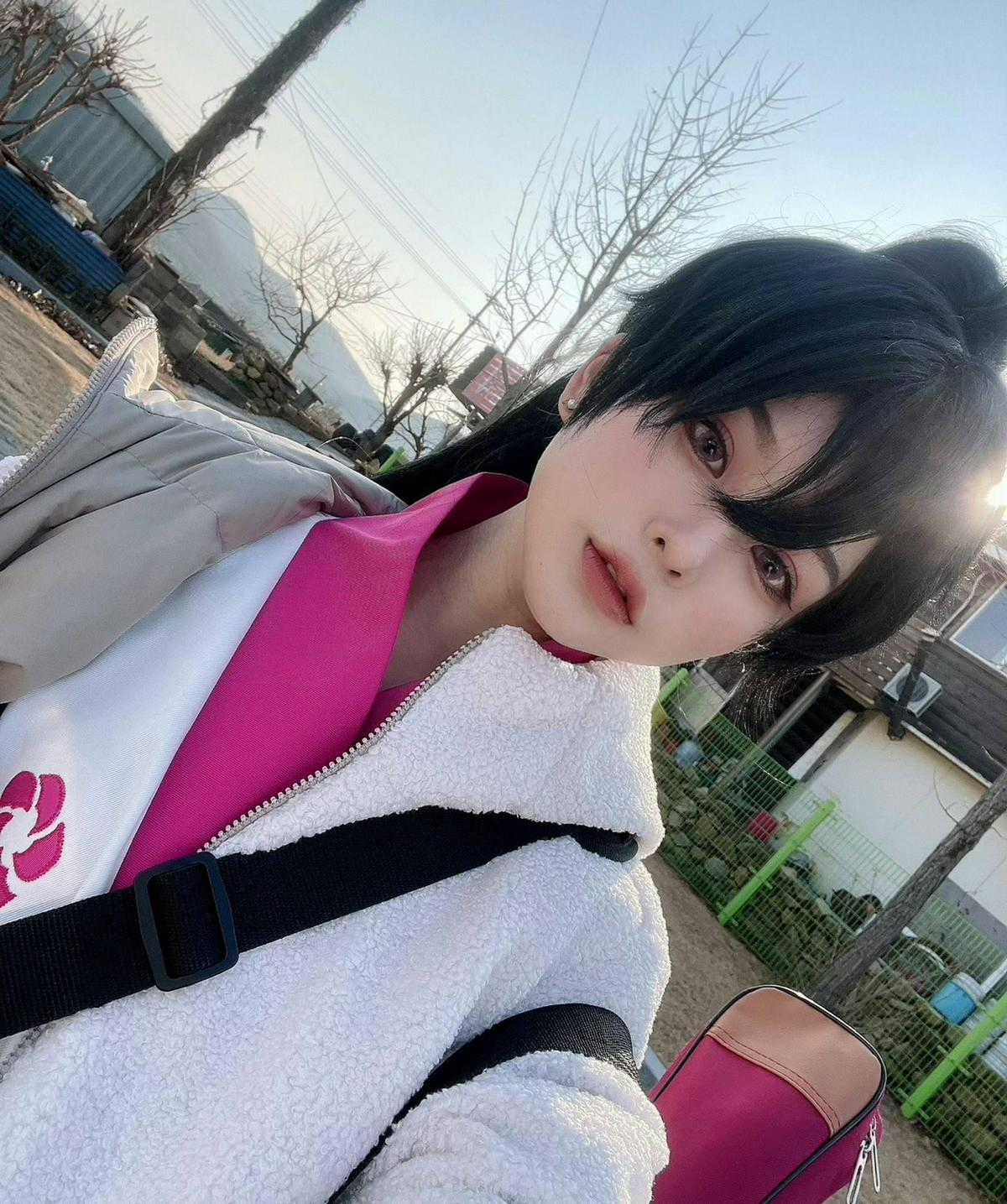 Hoa Sơn Tái Khởi Chapter 51.5: cosplay trang 1